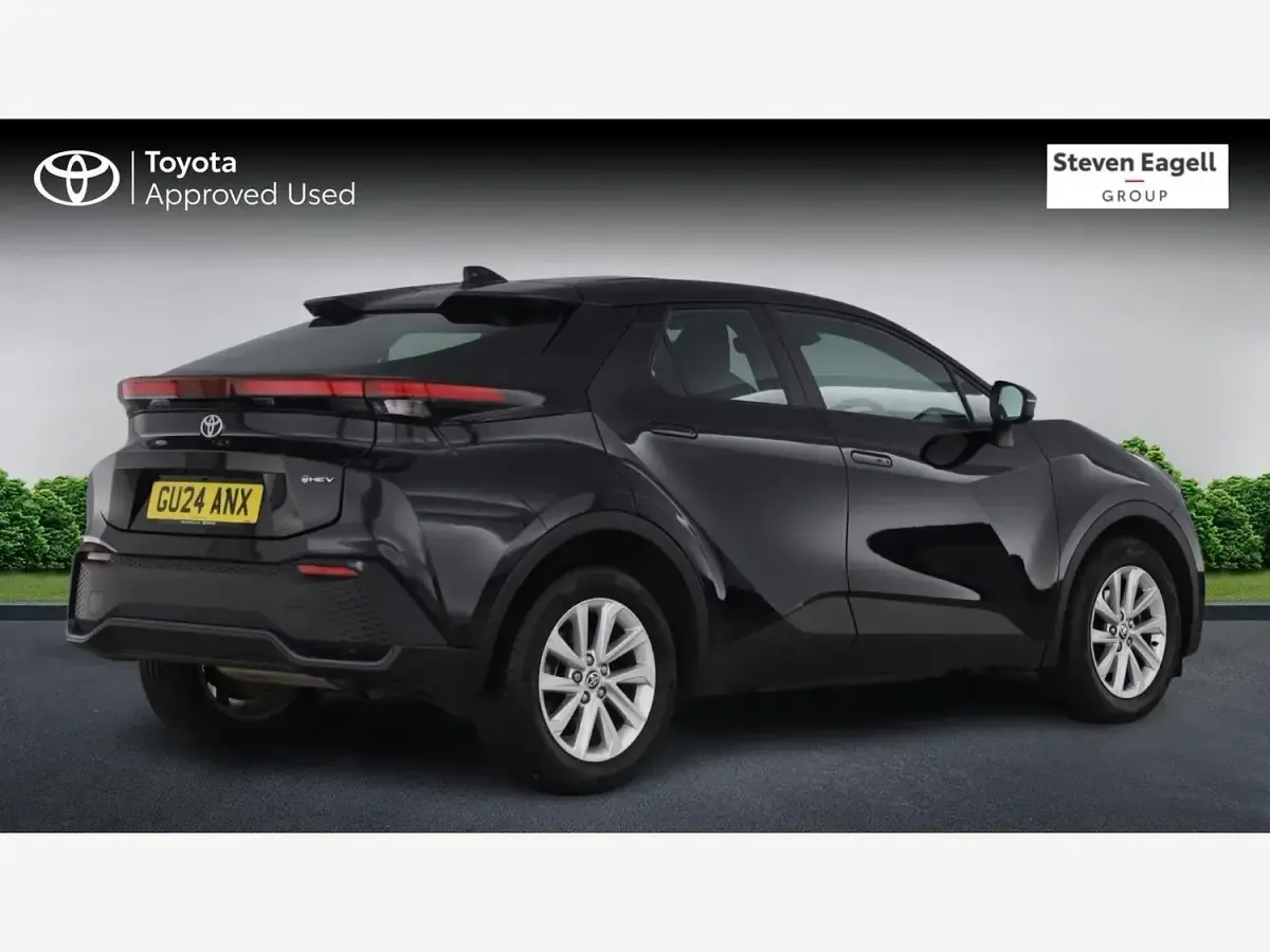 Used Toyota C-HR 140 HP (102 kW) 2024 Black SUV