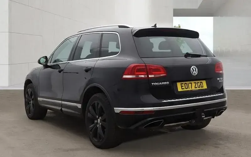 Used VW Touareg R-line 262 HP (192 kW) 2017 Black SUV