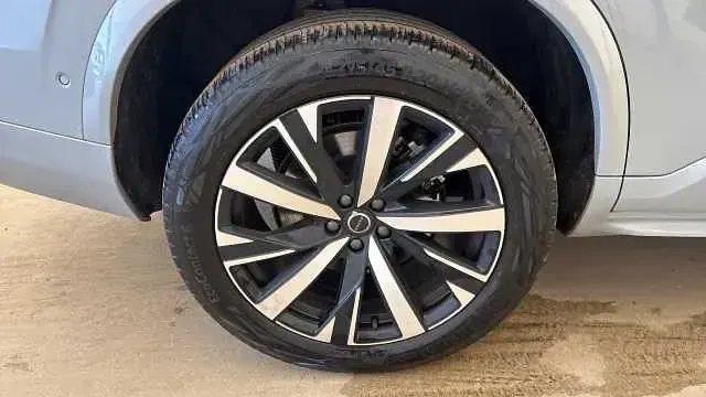 Used Volvo XC90 Plus 247 HP (181 kW) 2026 SUV