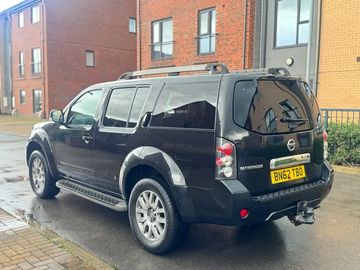 Used Nissan Pathfinder Tekna 2012 Black SUV