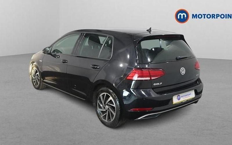 Used VW Golf VIII Edition 131 HP (96 kW) 2020 Hatchback