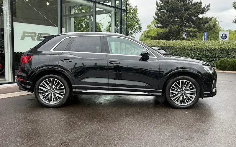 Usado Audi Q3 S-Line 150 HP (110 kW) 2026 SUV