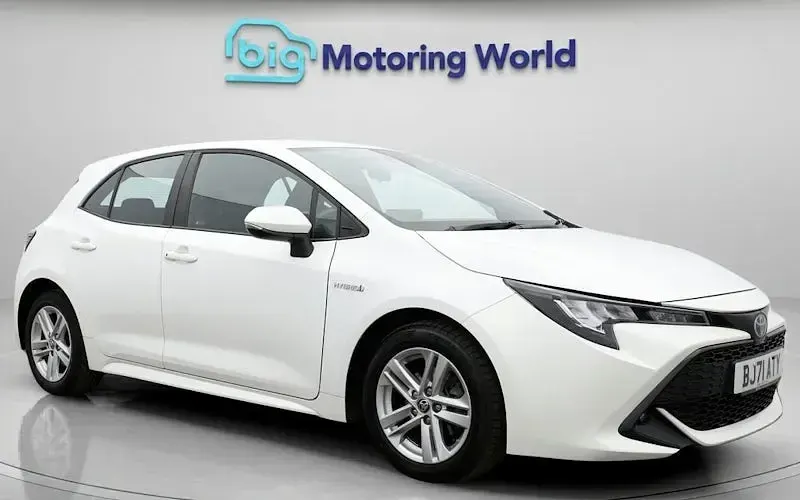 Used Toyota Corolla 122 HP (89 kW) 2021 Hatchback