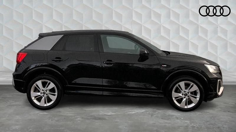 Used Audi Q2 S-Line 147 HP (108 kW) 2023 Black SUV