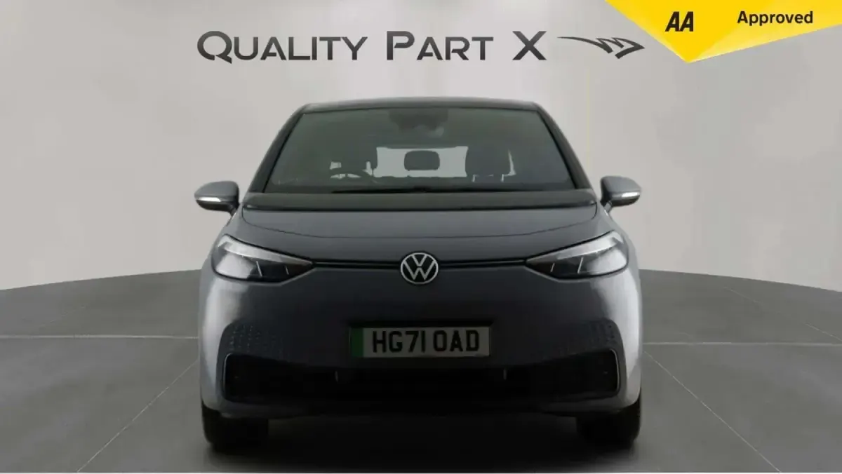 Begagnad VW ID.3 Pro Performance 150 kW (204 HK) 2022 Grå Halvkombi