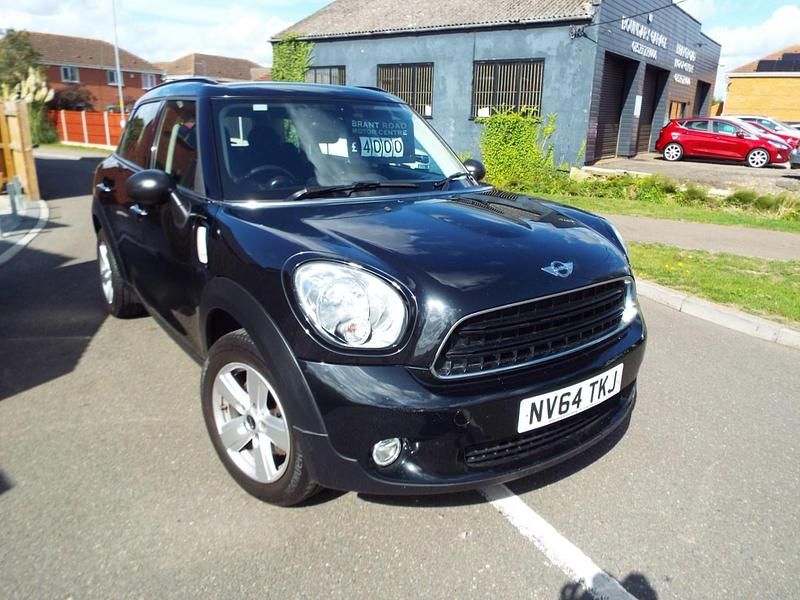 Black Used 2014 Mini One Countryman SUV | £4,000 (Fair price) - Image 1/4