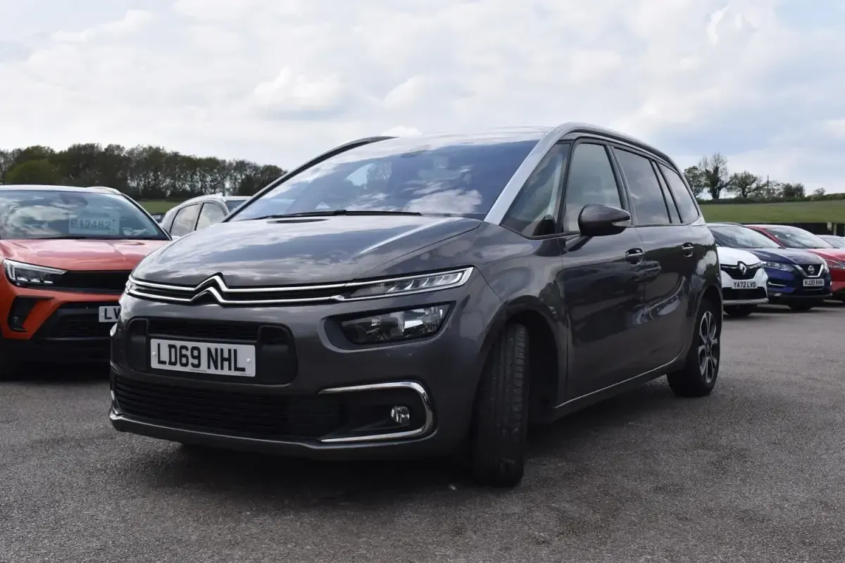 Used Citroën Grand C4 Picasso Feel 130 HP (95 kW) 2019 Grey MPV