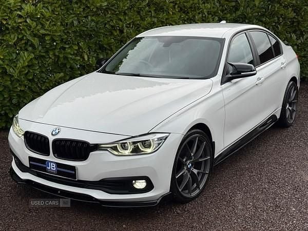 White Used 2018 BMW 320 Efficient Dynamics Sedan | £11,995 (Super price) - Image 1/4