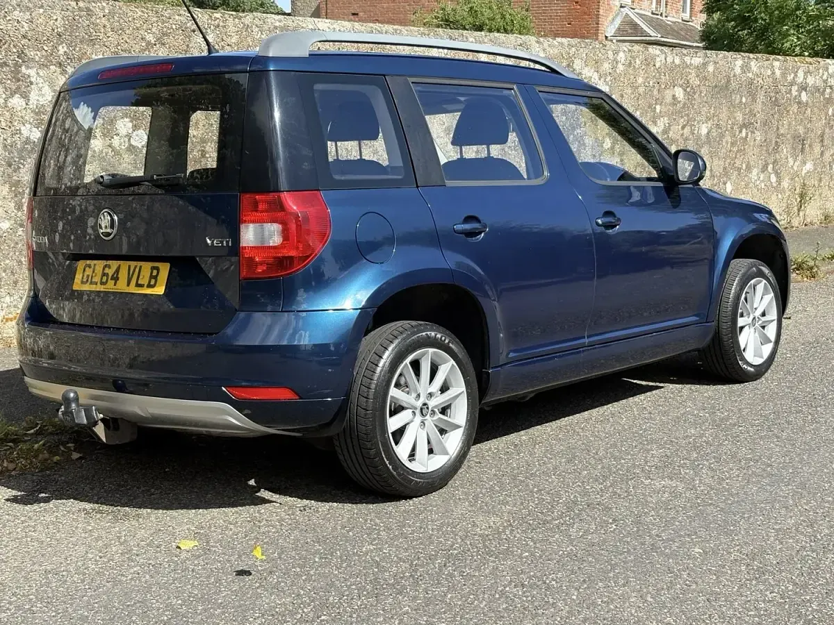 Used Skoda Yeti 105 HP (77 kW) 2014 Blue SUV