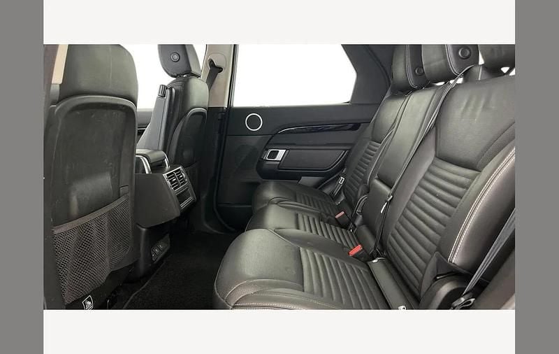 Used Land Rover Discovery 5 S 300 HP (220 kW) 2022 Blue SUV