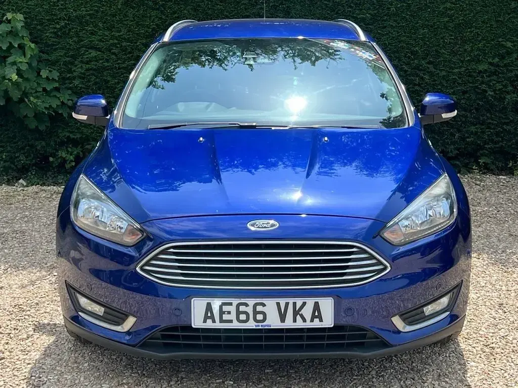 Used Ford Focus Titanium 125 HP (91 kW) 2016 Blue Estate