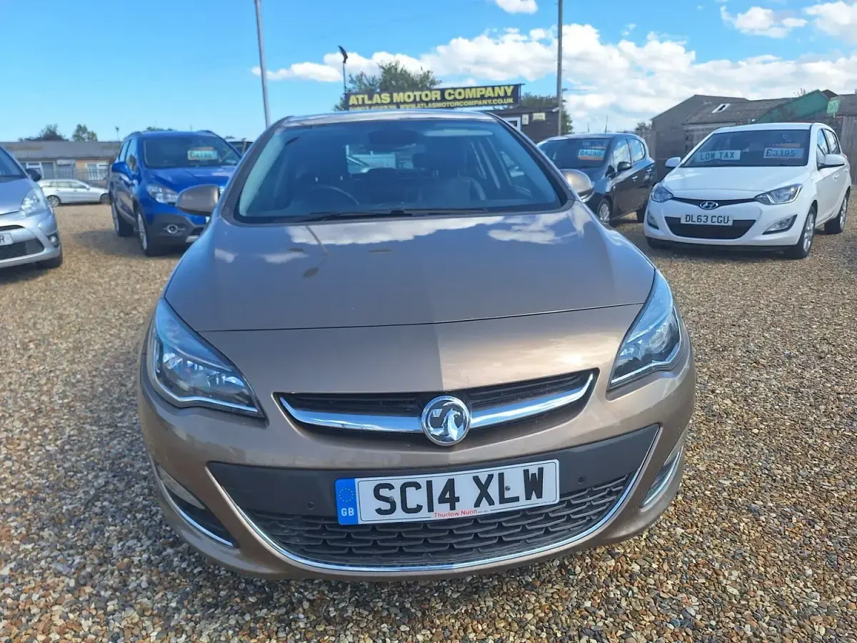 Used Vauxhall Astra Elite 2014 Brown Hatchback