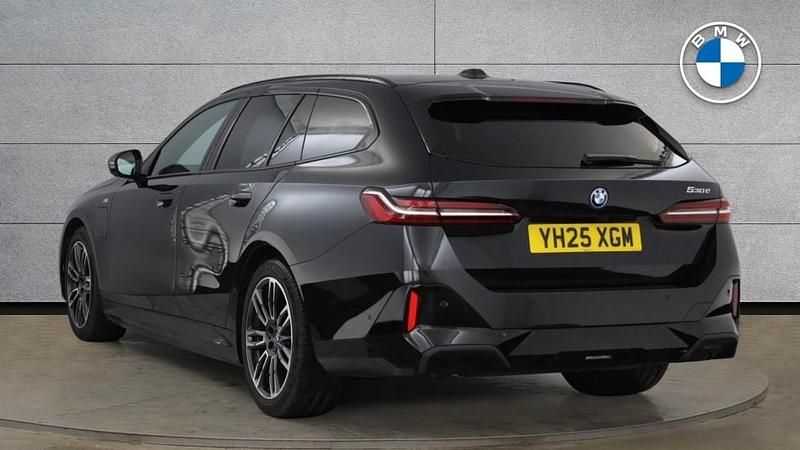 New BMW 530e M Sport 295 HP (216 kW) 2025 Black Estate