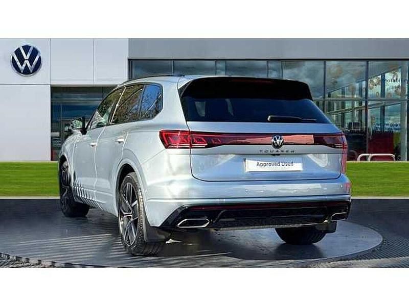 Used VW Touareg Black Edition 286 HP (210 kW) 2024 Silver SUV