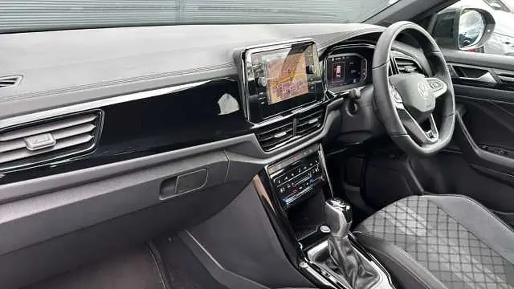 Używany VW T-Roc 150 KM (110 kW) 2025 SUV