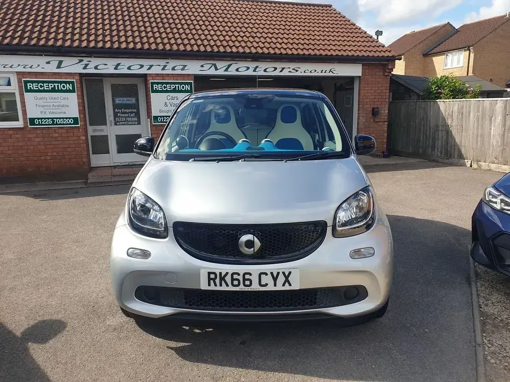 Used Smart ForFour Proxy 71 HP (52 kW) 2016 Silver Hatchback