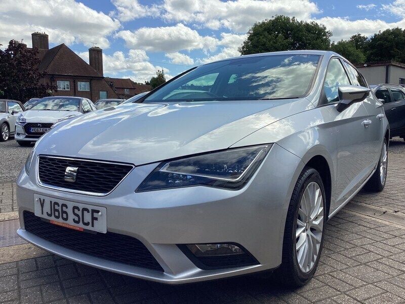 Silver Used 2017 Seat Leon SE Dynamic Hatchback | £7,999 (Good price) - Image 1/4