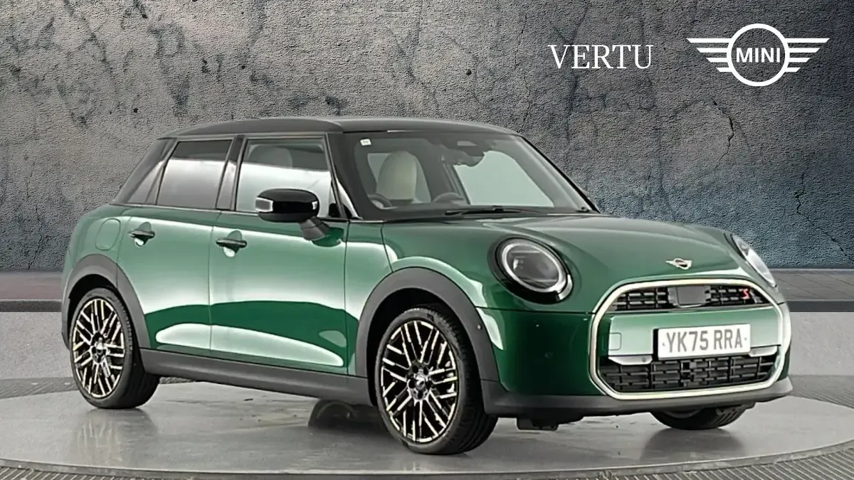 Used Mini Cooper Exclusive 150 kW (204 HP) 2026 Hatchback