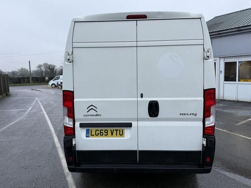 Used Citroën Relay 140 HP (102 kW) 2019 White Van