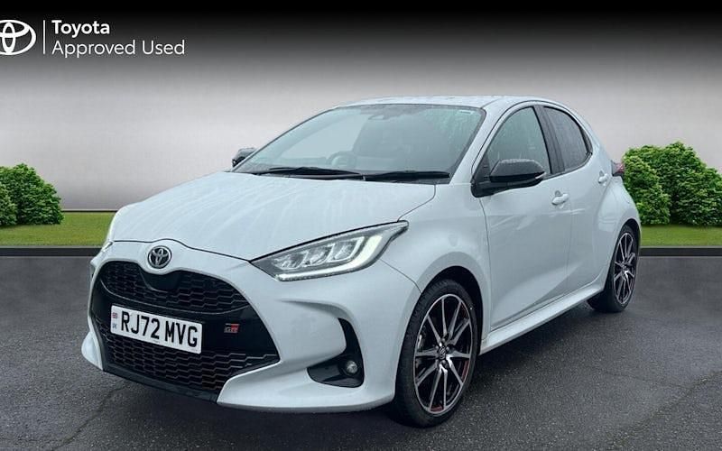 Used Toyota Yaris Hybrid Sport 116 HP (85 kW) 2022 Grey Hatchback
