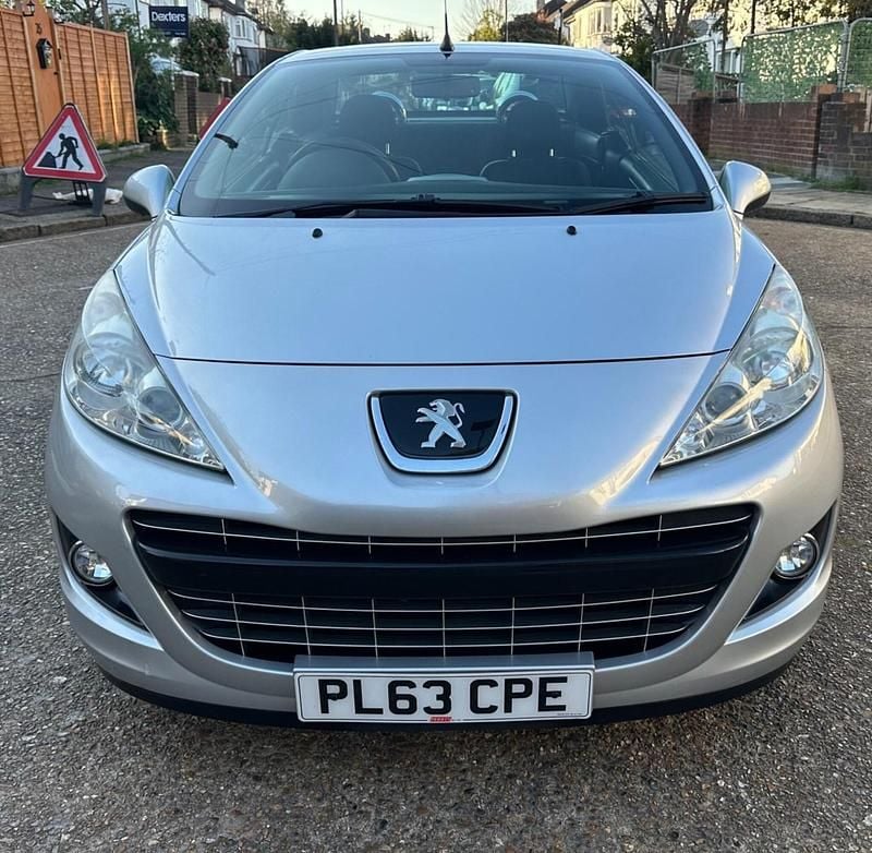 Begagnad Peugeot 207 Allure 2014 Silver Cab