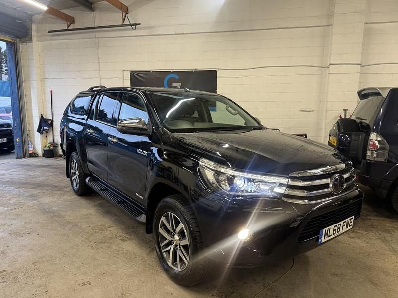 Black Used 2018 Toyota HiLux Pickup | £16,750 (A bit pricey) - Image 1/4