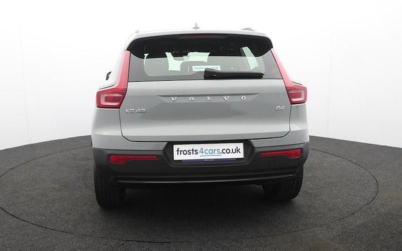 Used Volvo XC40 Plus 197 HP (144 kW) 2025 Grey SUV