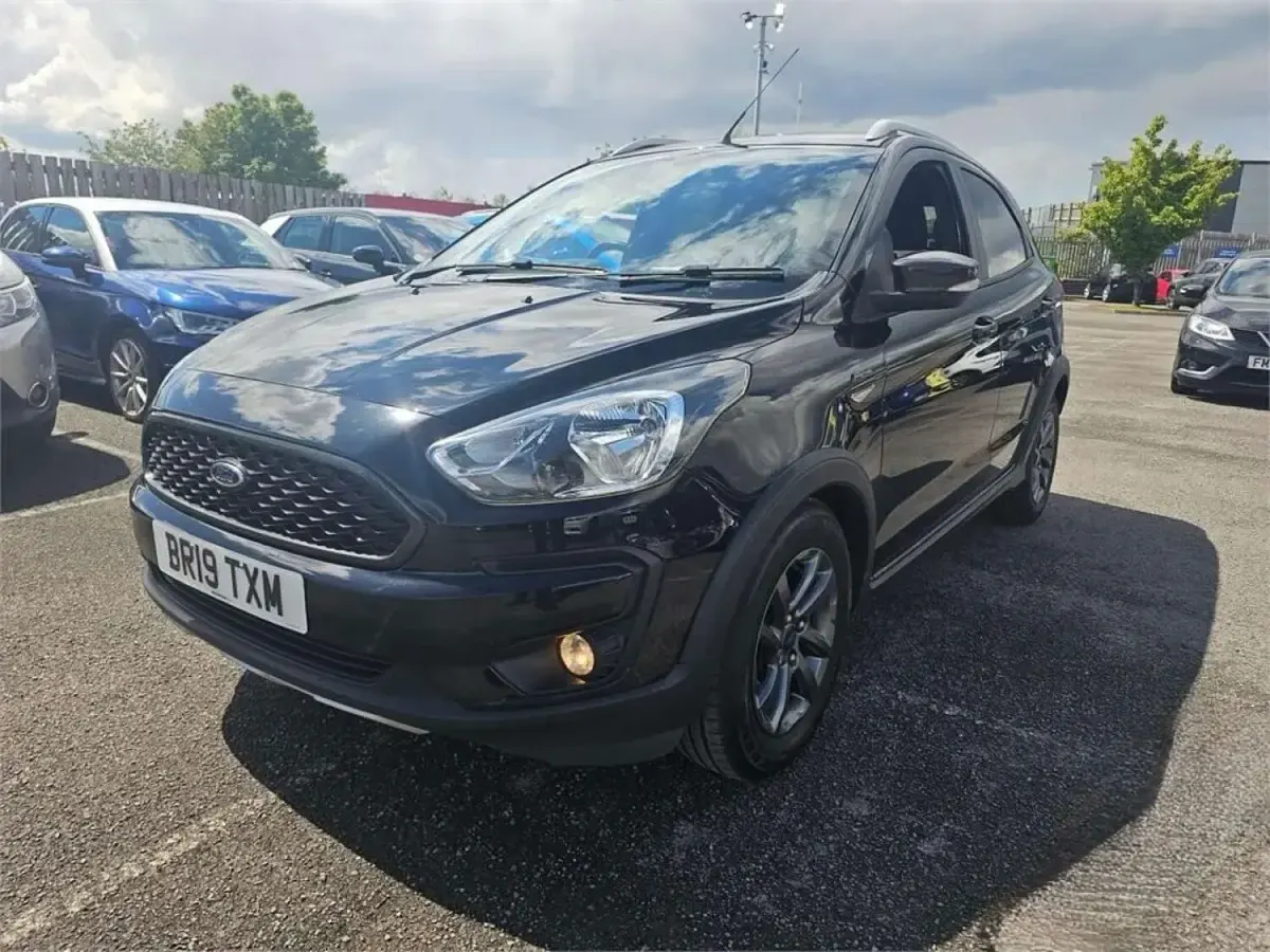Used Ford Ka Plus Active 85 HP (62 kW) 2019 Black Hatchback