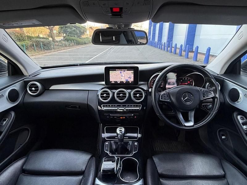 Second-hand Mercedes C200 184 CP (135 kW) 2016 Negru Coupe
