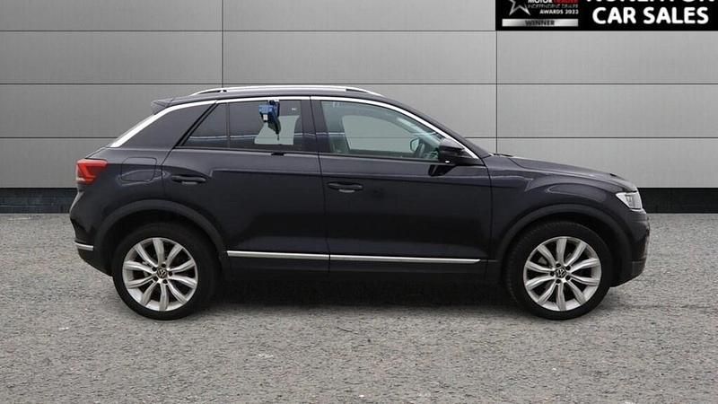 Used VW T-Roc SEL 150 HP (110 kW) 2021 Black SUV