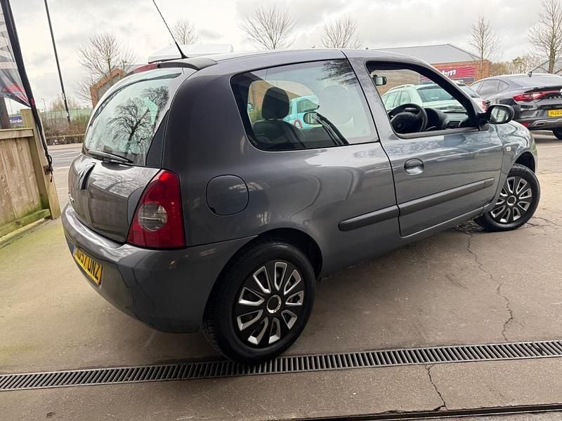 Used Renault Clio II Campus 2007 Blue Hatchback
