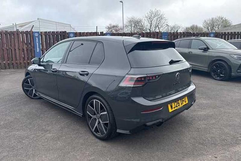 Used VW Golf VIII 150 HP (110 kW) 2026