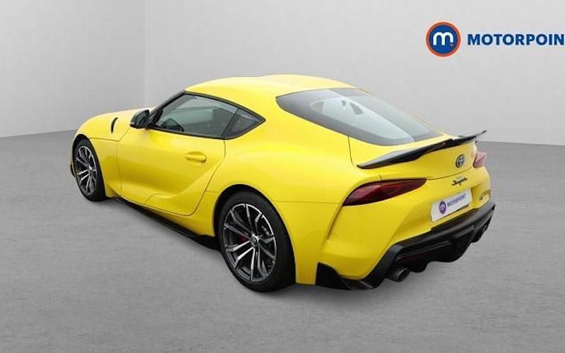 Used Toyota Supra 257 HP (189 kW) 2022 Yellow Coupe