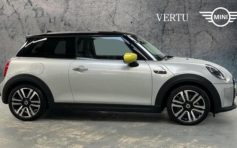 Used Mini Cooper Level 2 135 kW (184 HP) 2023 Hatchback