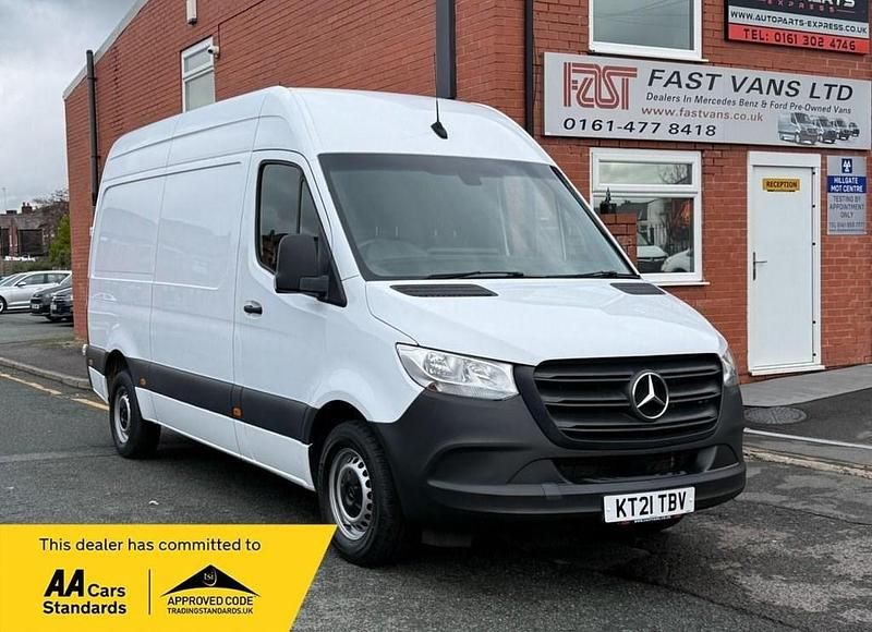 Used Mercedes Sprinter Progressive 150 HP (110 kW) 2021 White Van