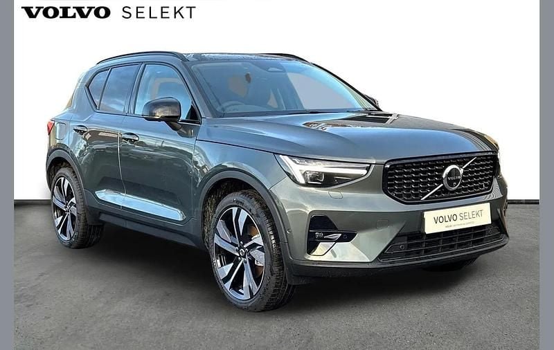 Green New 2025 Volvo XC40 Ultra SUV | £37,750 (Super price) - Image 1/3