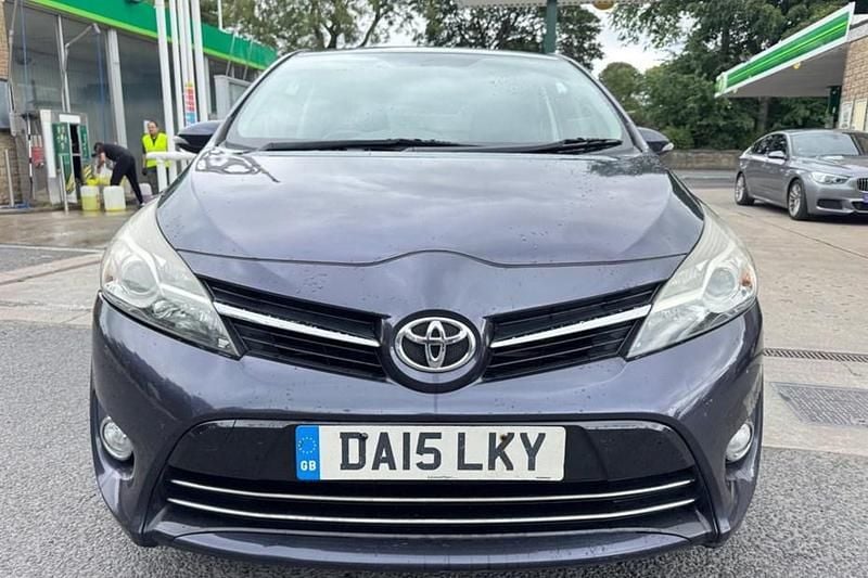 Blue Used 2015 Toyota Verso MPV | £5,495 (Fair price) - Image 1/1