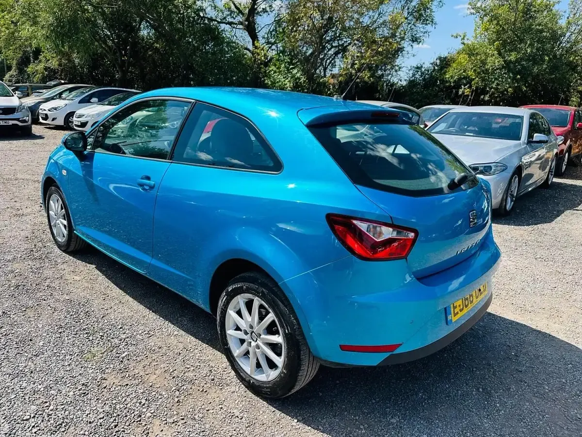 Used Seat Ibiza Sport 90 HP (66 kW) 2016 Blue Coupe