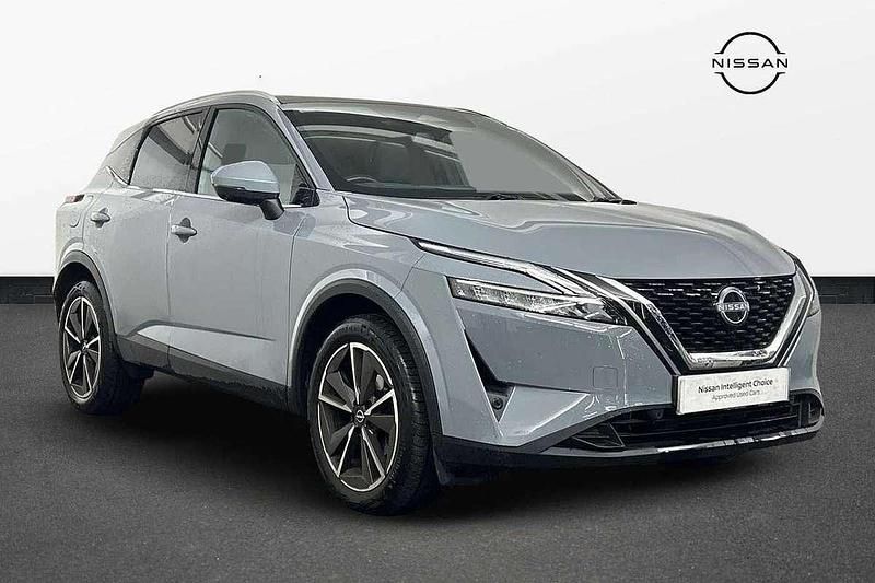 Grey Used 2022 Nissan Qashqai Tekna SUV | £23,400 (Expensive) - Image 1/4