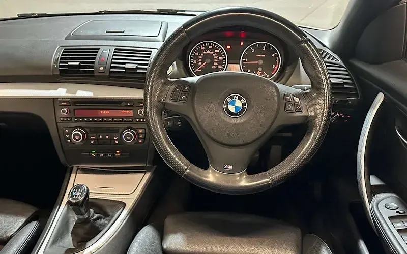 Used BMW 118 Cabriolet Sport Line 143 HP (105 kW) 2013 White Cabriolet