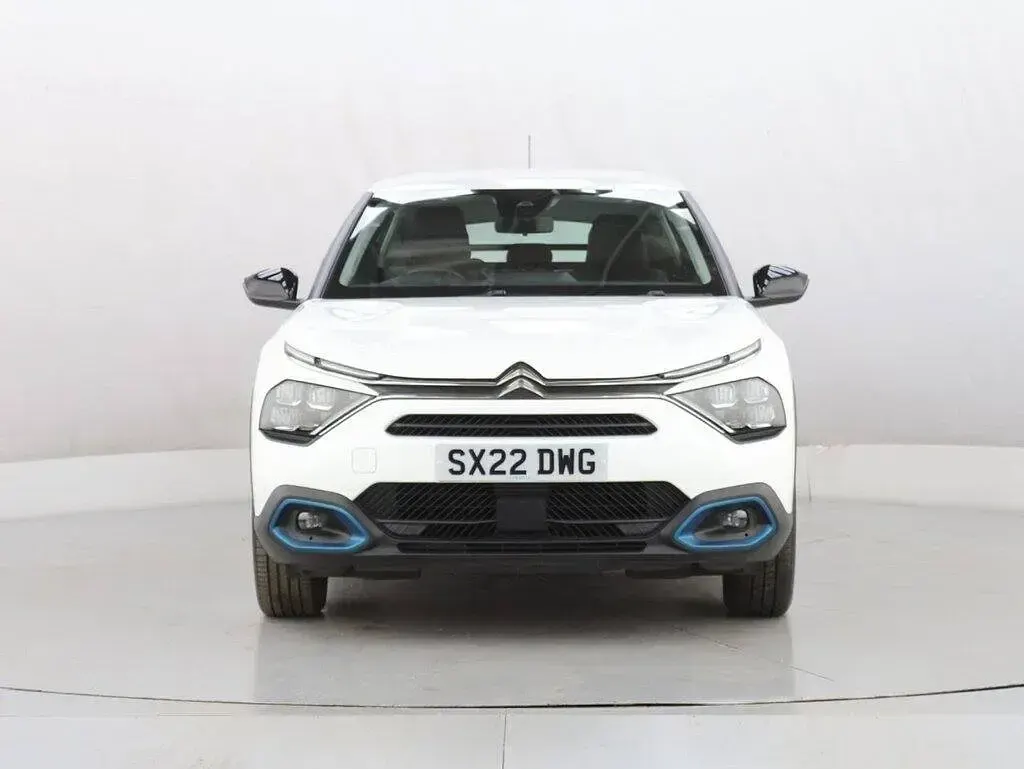 Used Citroën e-C4 100 kW (136 HP) 2022 White Hatchback