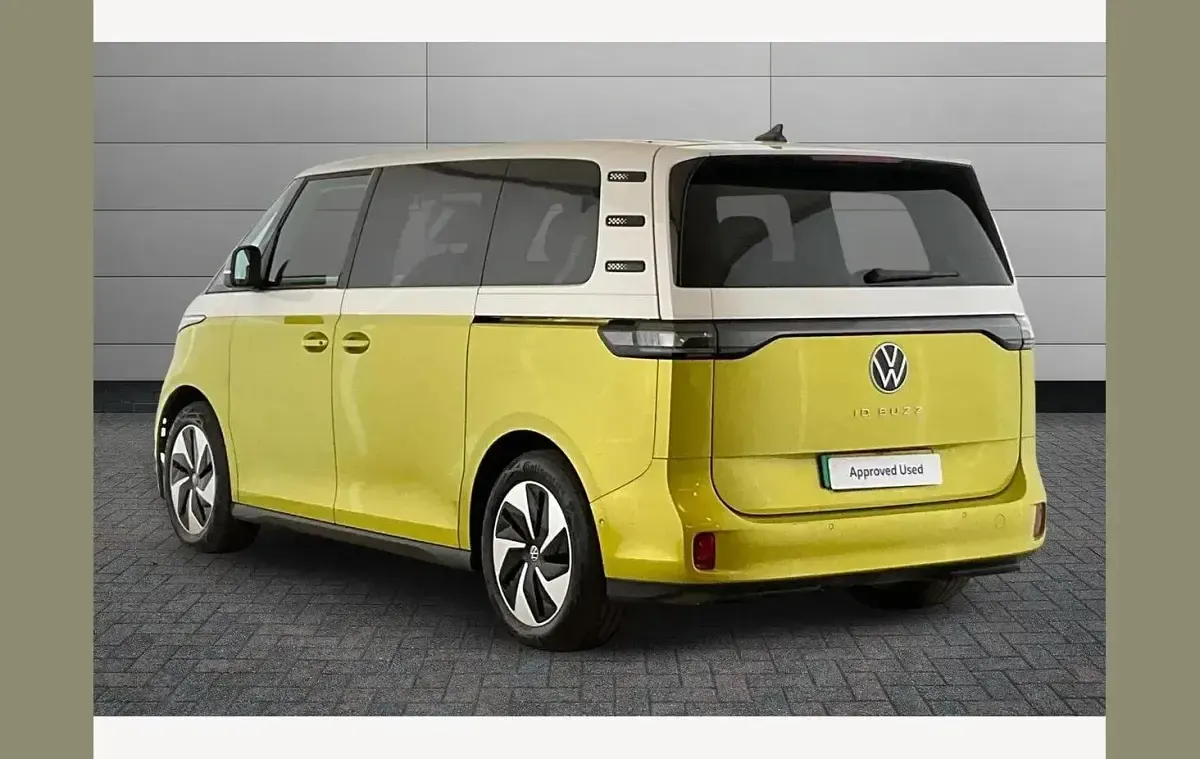 Used VW ID. Buzz Pro 147 kW (201 HP) 2024 White MPV