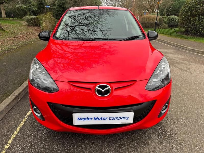 Used Mazda 2 Edition 84 HP (61 kW) 2013 Red Hatchback