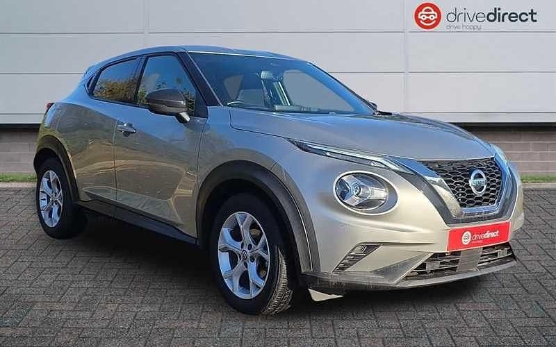 Used Nissan Juke N-Connecta 117 HP (86 kW) 2020 Silver SUV