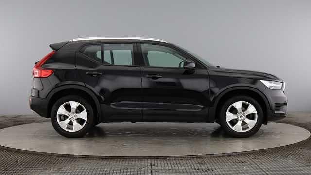 Used Volvo XC40 Momentum 161 HP (118 kW) 2021 SUV