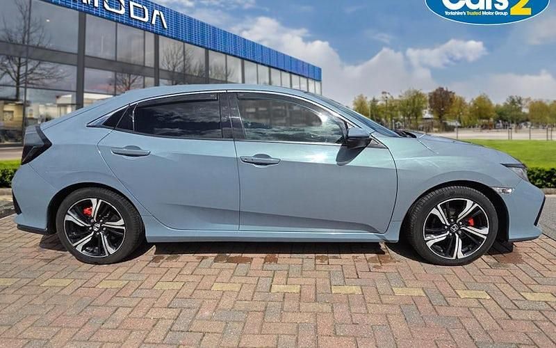 Begagnad Honda Civic EX 129 HK (94 kW) 2018 Halvkombi
