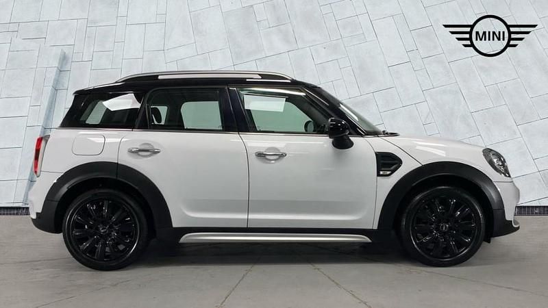 Used Mini Cooper Countryman 134 HP (98 kW) 2018 White SUV