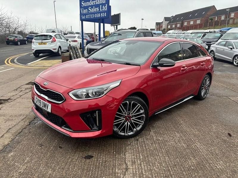 Used Kia ProCeed GT-Line 138 HP (101 kW) 2019 Red Estate