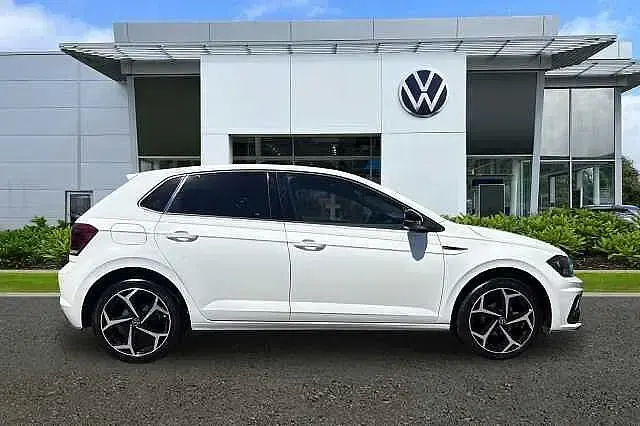 Used VW Polo R-line 95 HP (69 kW) 2021 White Hatchback