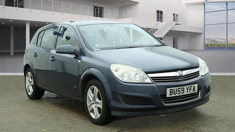 Used Vauxhall Astra Club 2009 Blue Hatchback